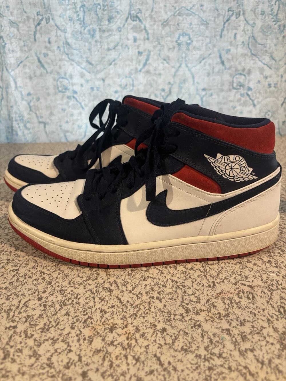 Vintage Air Jordan Patriotic White Navy Red Collectible Sneaker Shoes Size 9 EUC